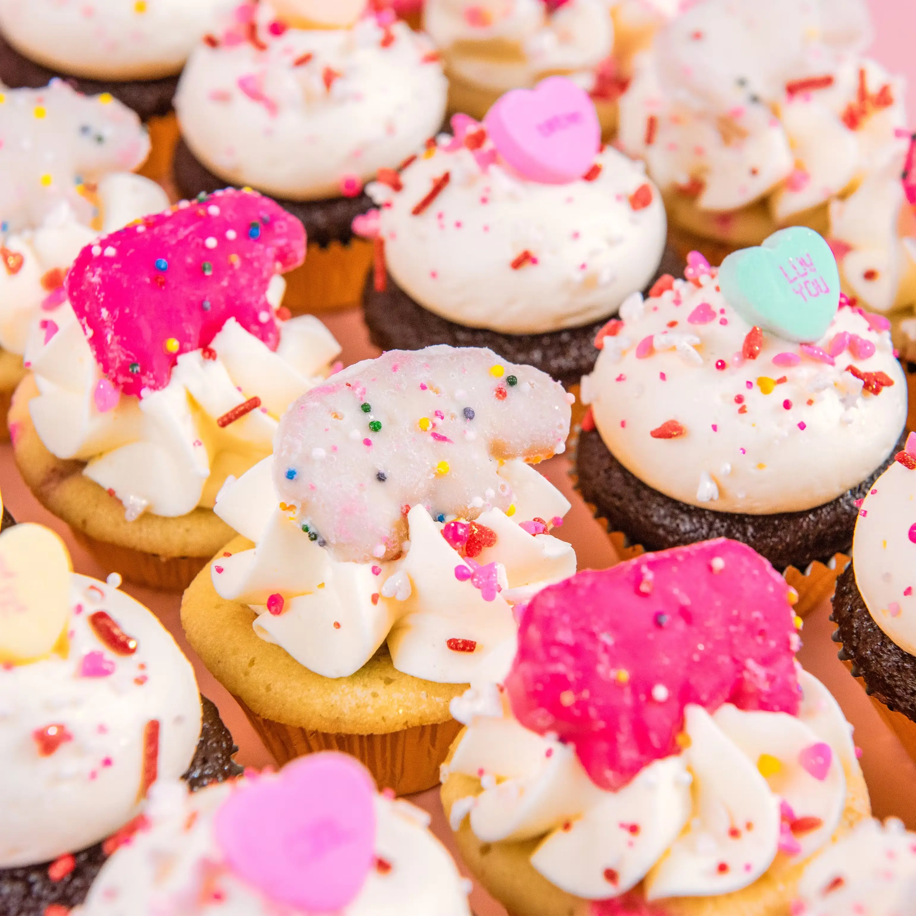 Valentine's Mini Cupcakes - 12 Pack
