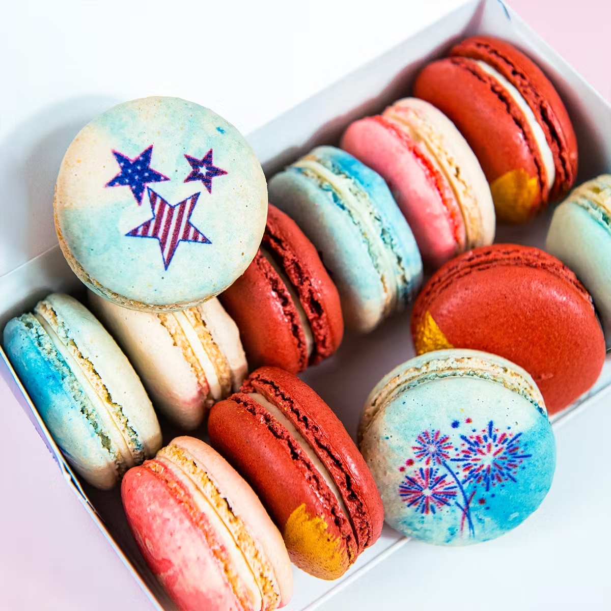 25232-july-4th-mini-cupcakes-macarons-1.jpg