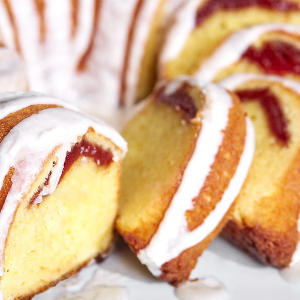 25426-guava-bundt-cake-1.jpg