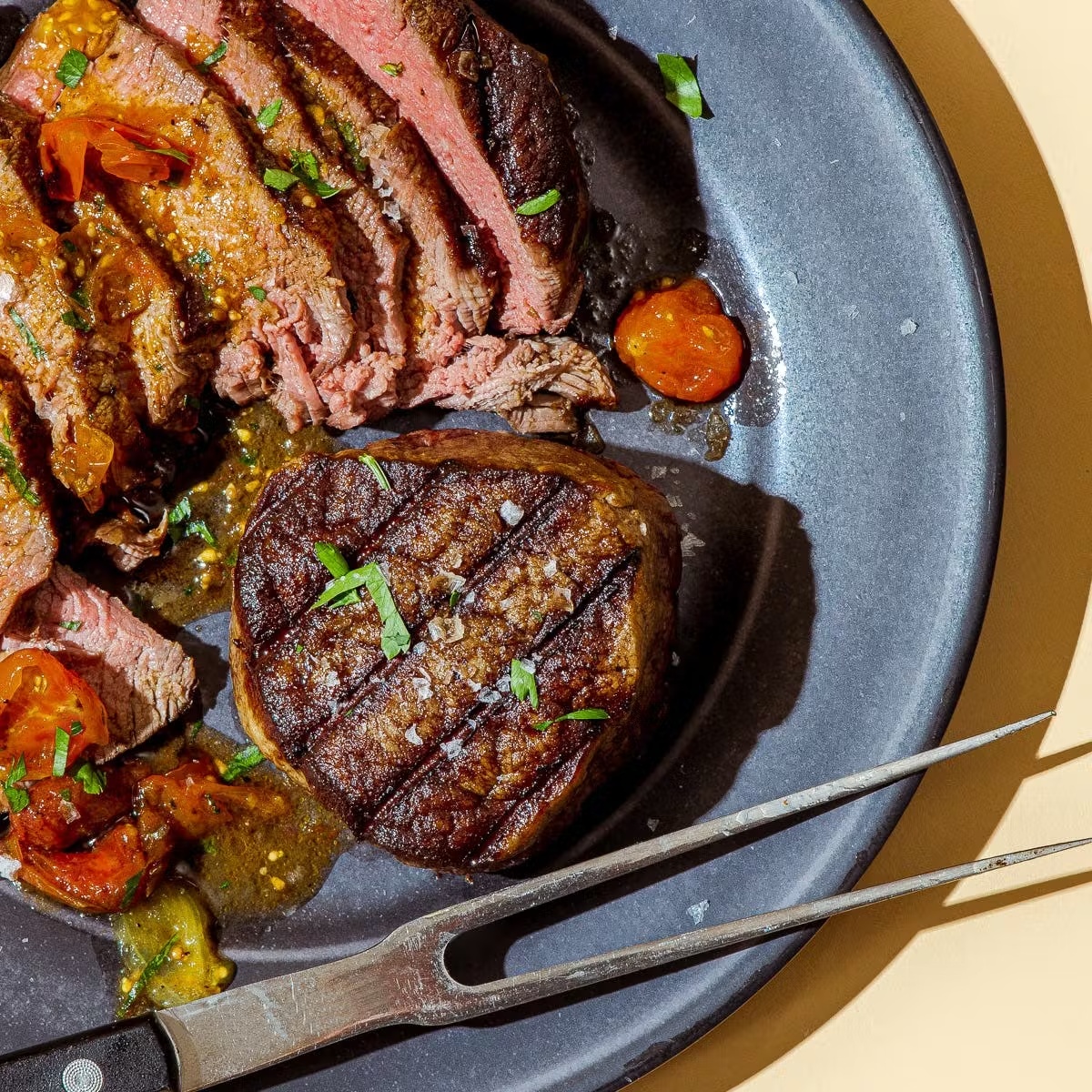 277-usda-prime-black-angus-filet-mignon-1-5-thick-8-oz–1.jpg