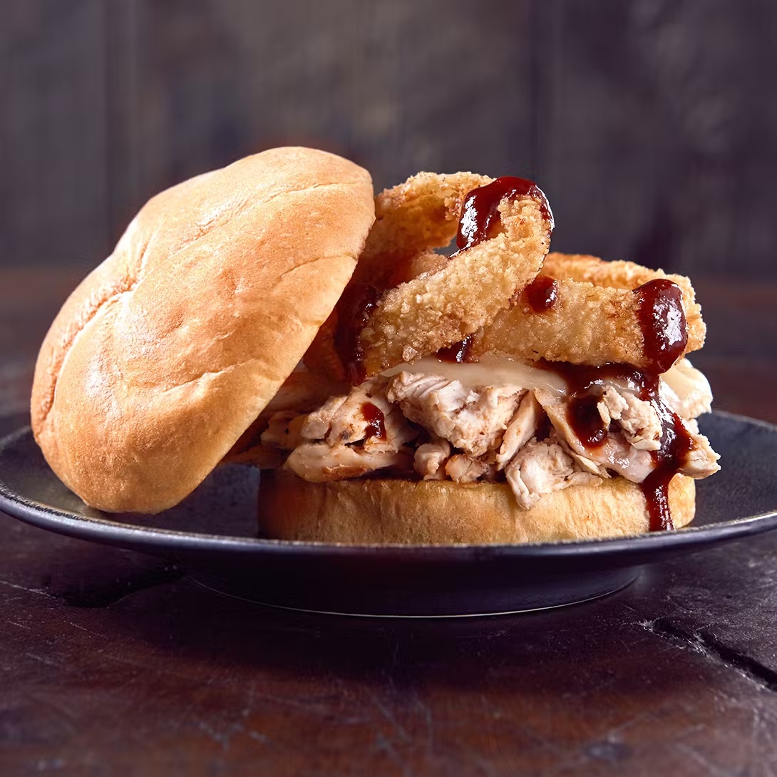 2882-legendary-pulled-chicken-z-man-sandwich-kit-8-pack-1.jpg