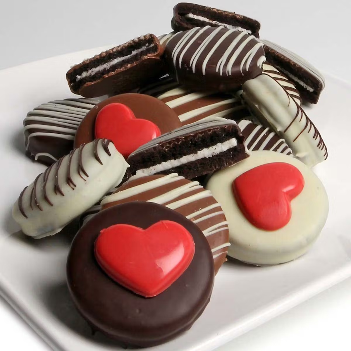 Valentine's Chocolate Covered OREOsÂ® - 12 Pack