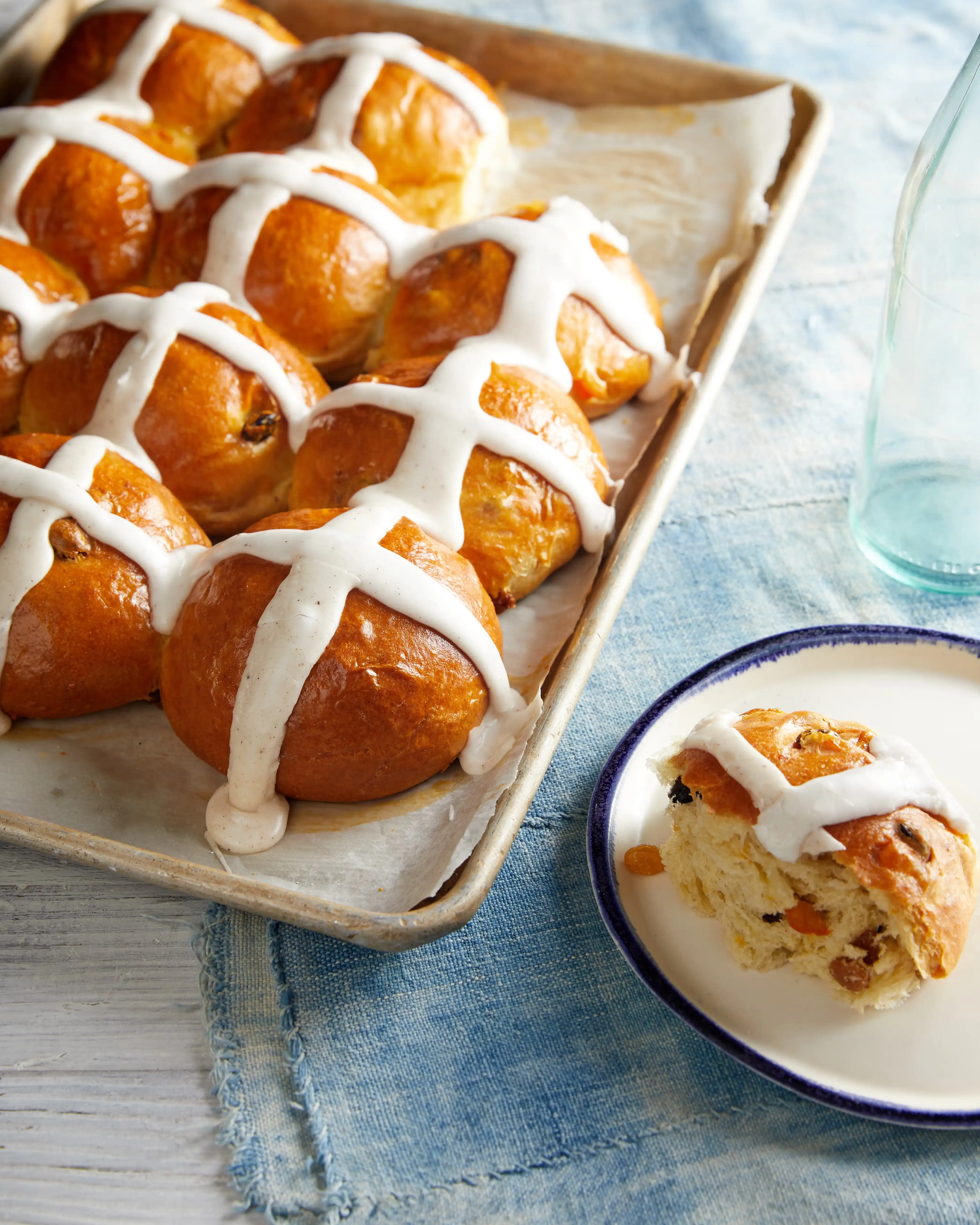 Hot Cross Buns (Bake Your Own) - 8 Pack