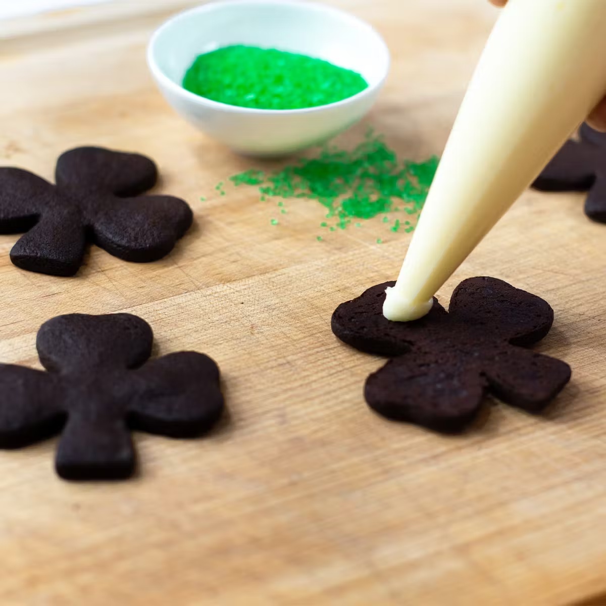 Shamrock Oreo Cookie Kit (Bake-Along)