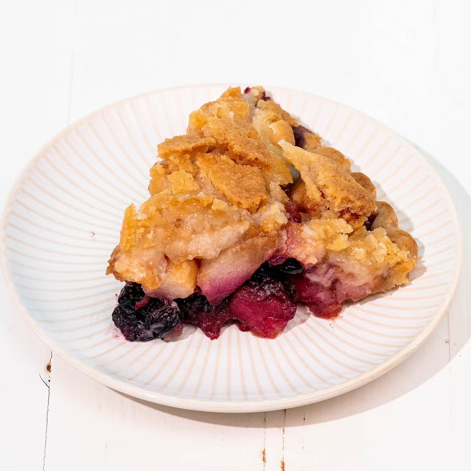 Summerberry Apple Pie Baked in a Paper BagÂ®