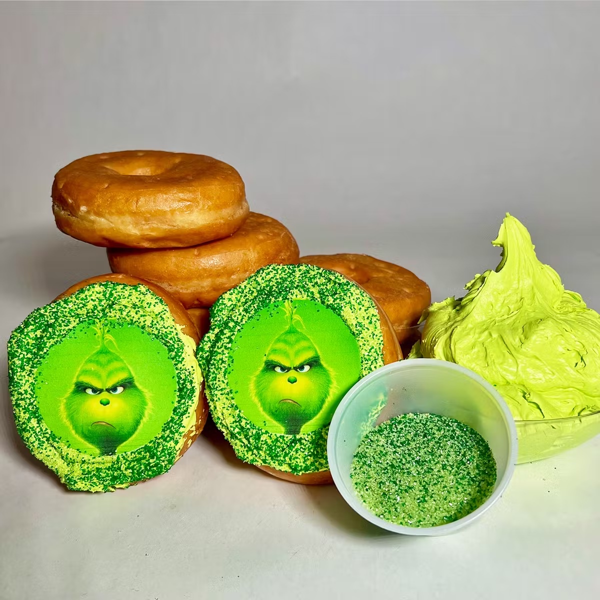 "Grinch" DIY Donut Kit - 6 Pack
