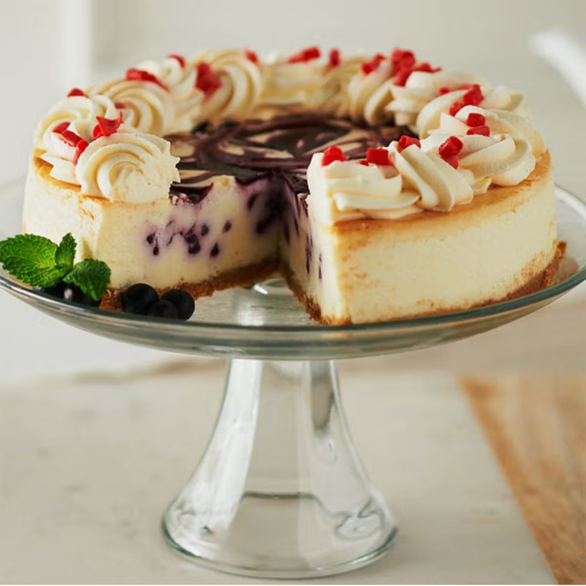 White Chocolate Blueberry Cheesecake
