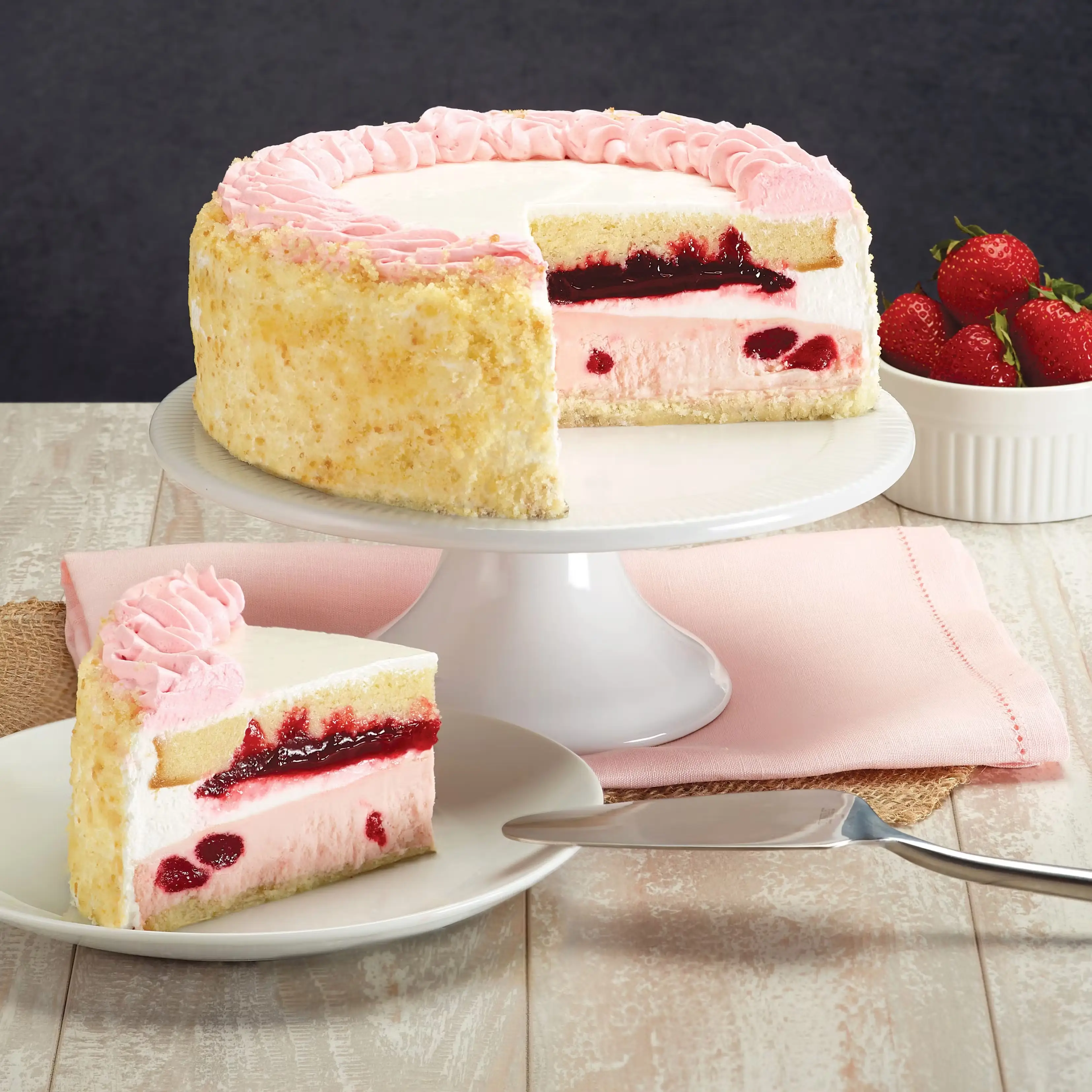 Strawberry Shortcake Cheesecake