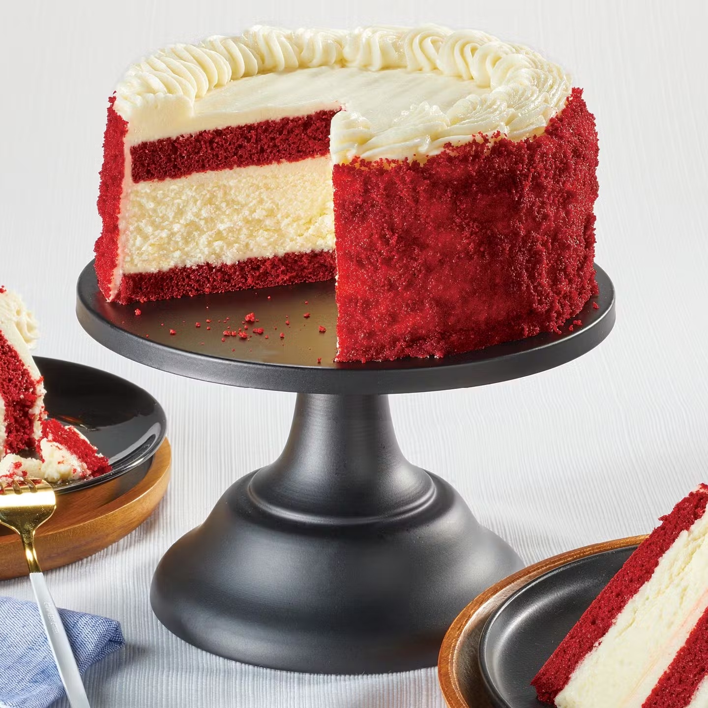 Red Velvet Cheesecake