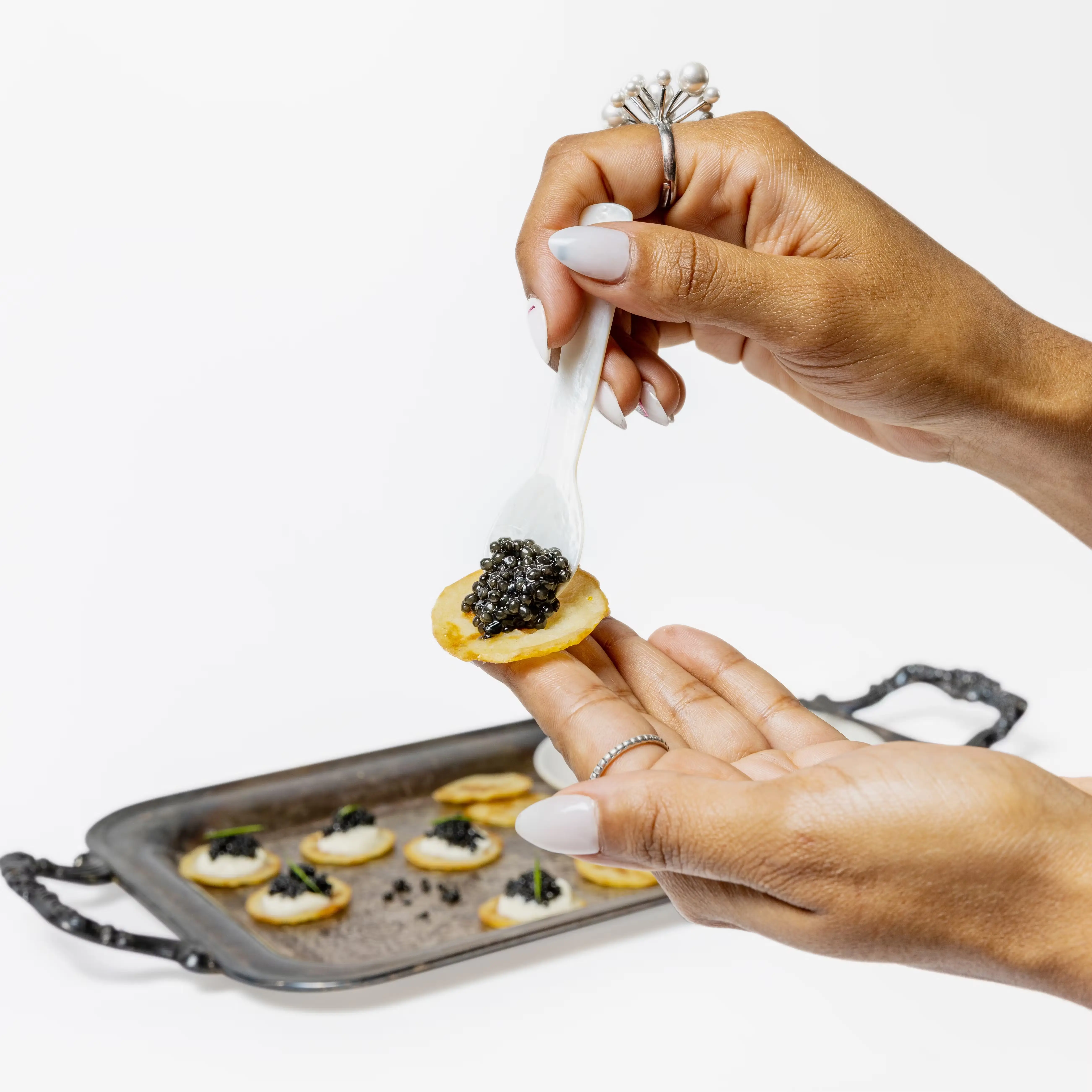 4337-siberian-baerii-caviar-gift-set-1.webp
