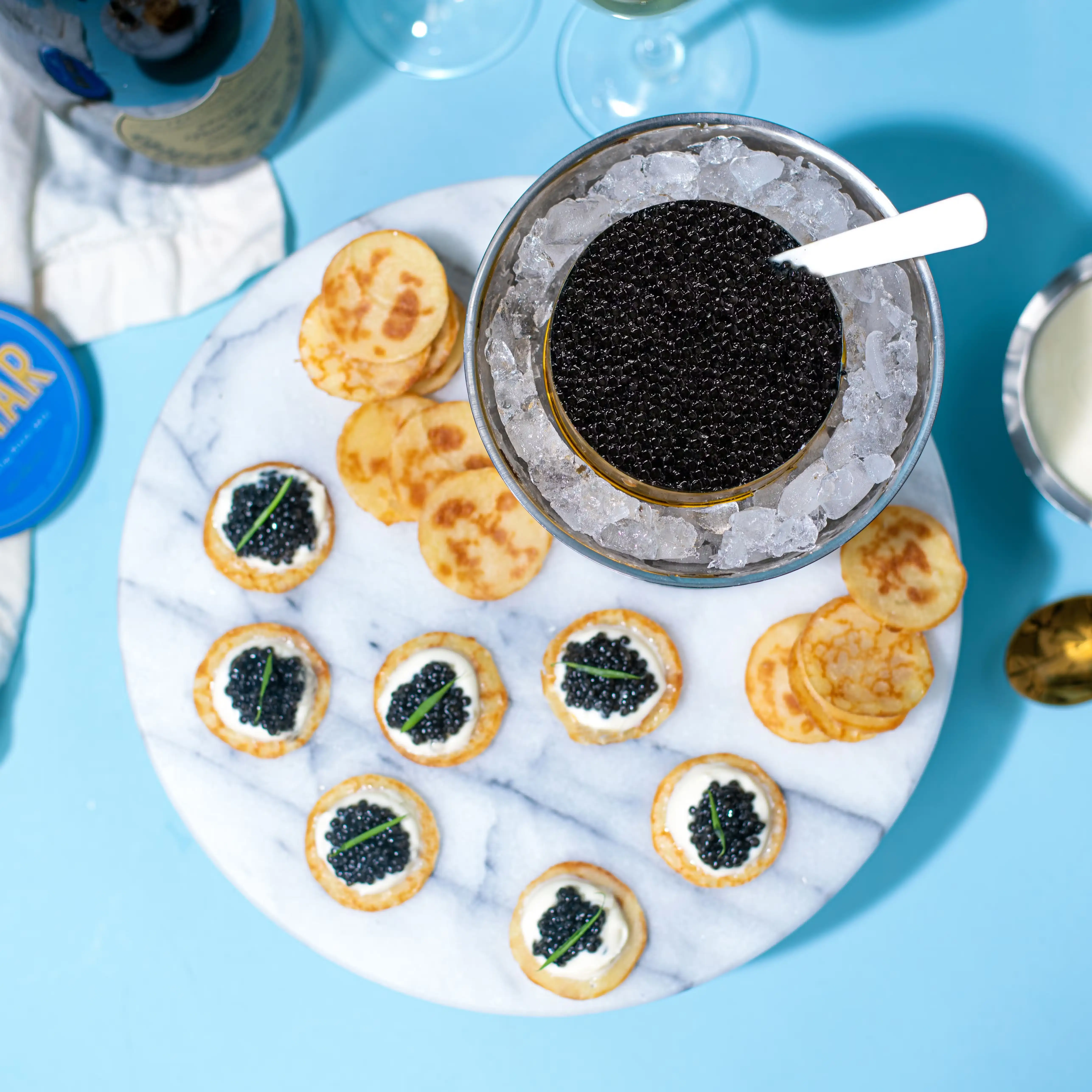 4337-siberian-baerii-caviar-gift-set-1.webp