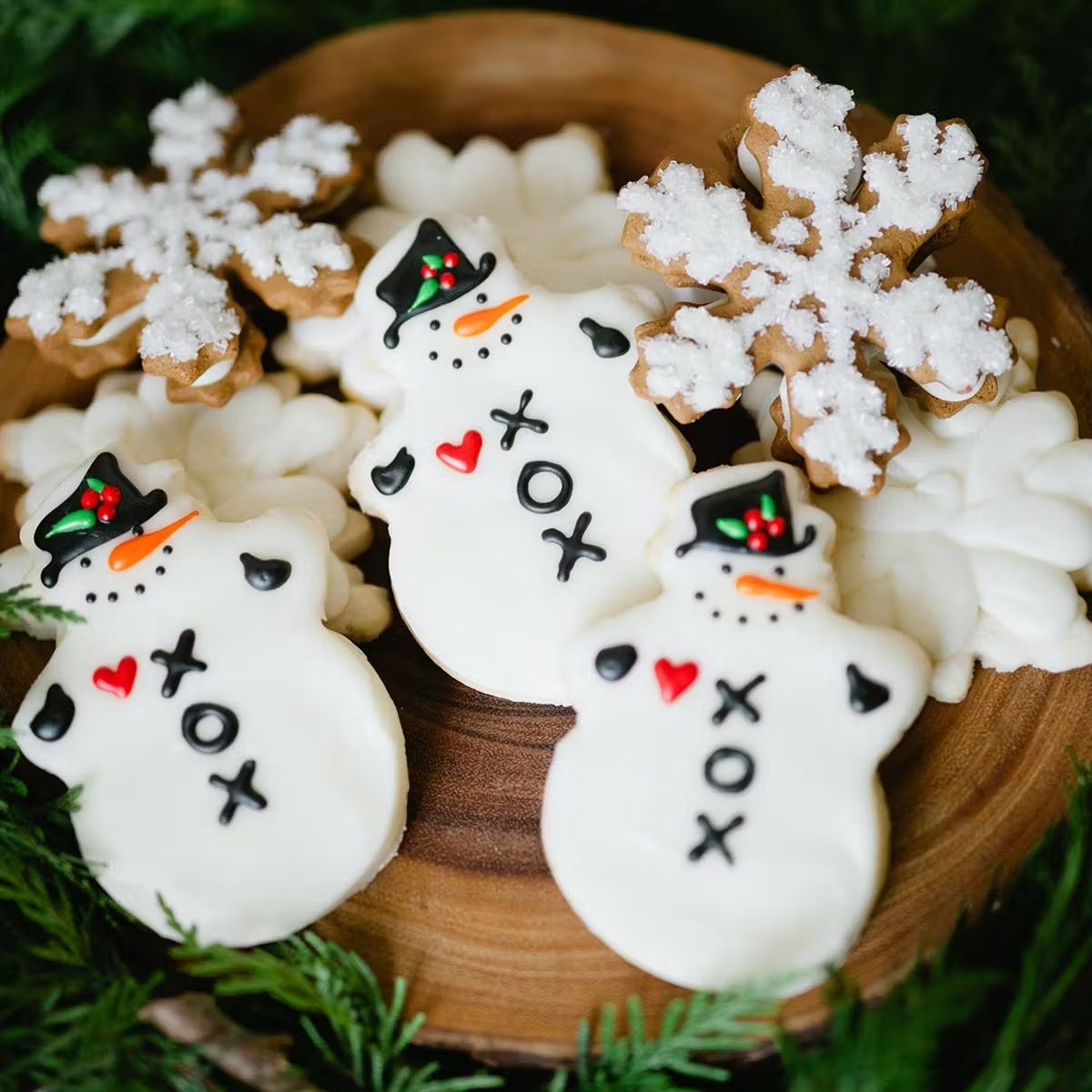 Snowman & Snowflake Sugar Cookies + Gingerbread Snowflake Sandwiches - 8 Pack
