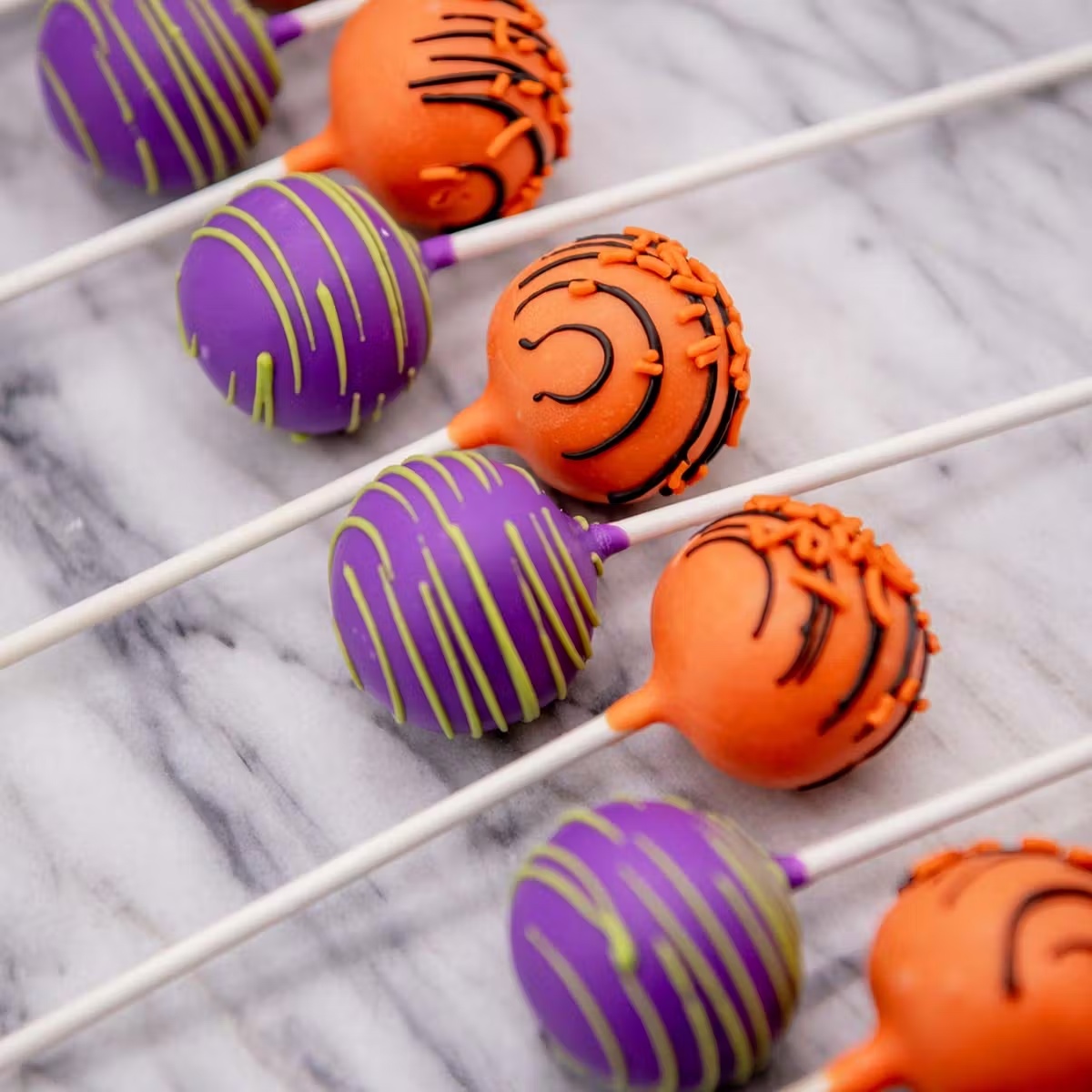Halloween Cake Pops