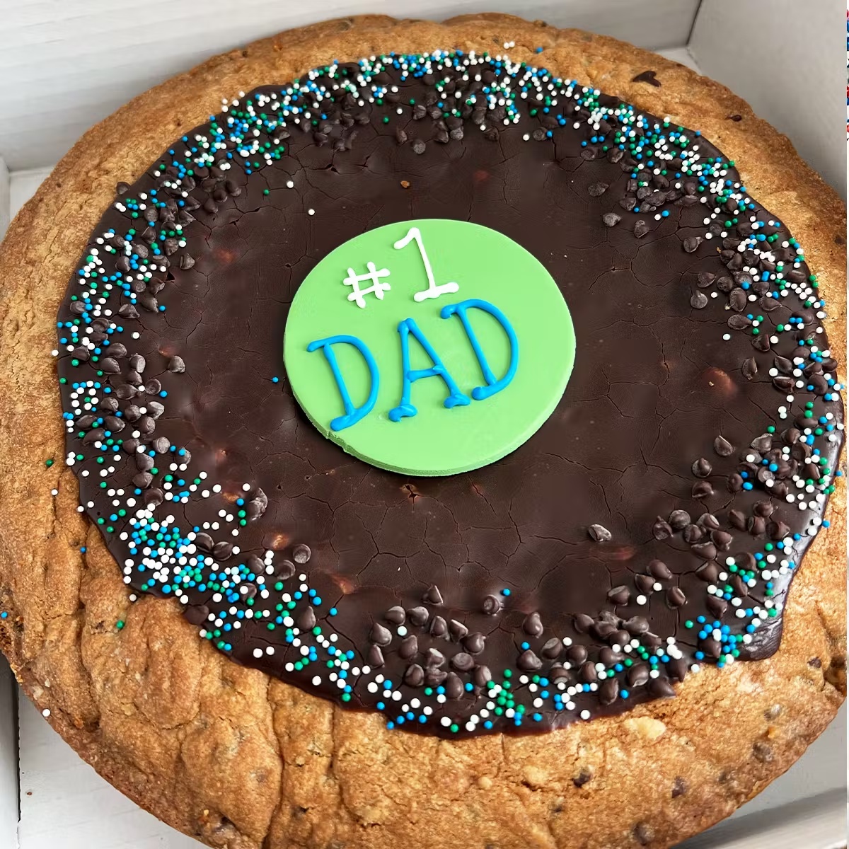 4399-father-s-day-chocolate-chip-cookie-cake-1.jpg