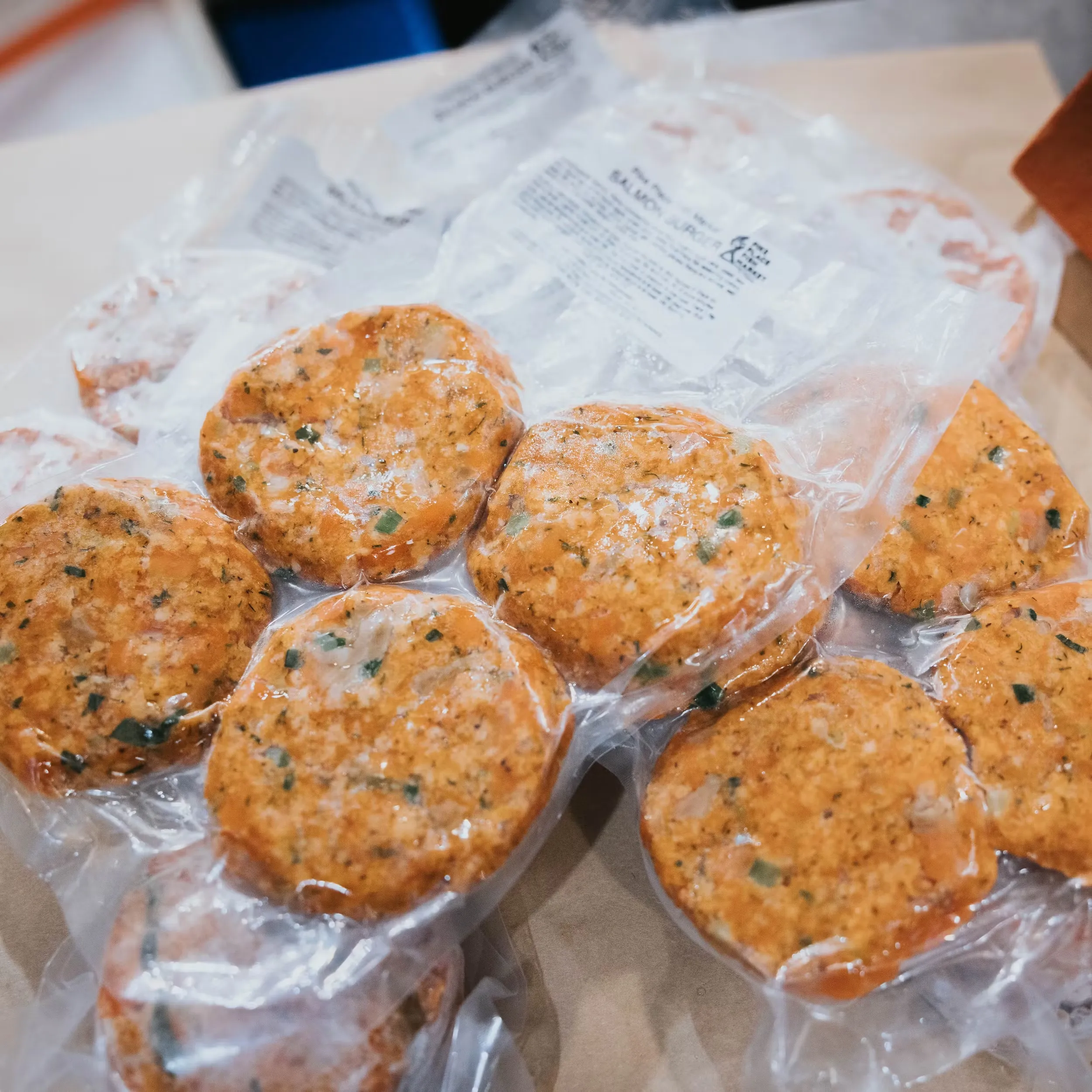 4654-salmon-burgers-wild-usa-4-pack-1.webp