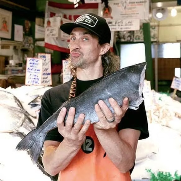 4692-black-cod-sable-fish-whole-fish-wild-usa-4lbs-1.webp