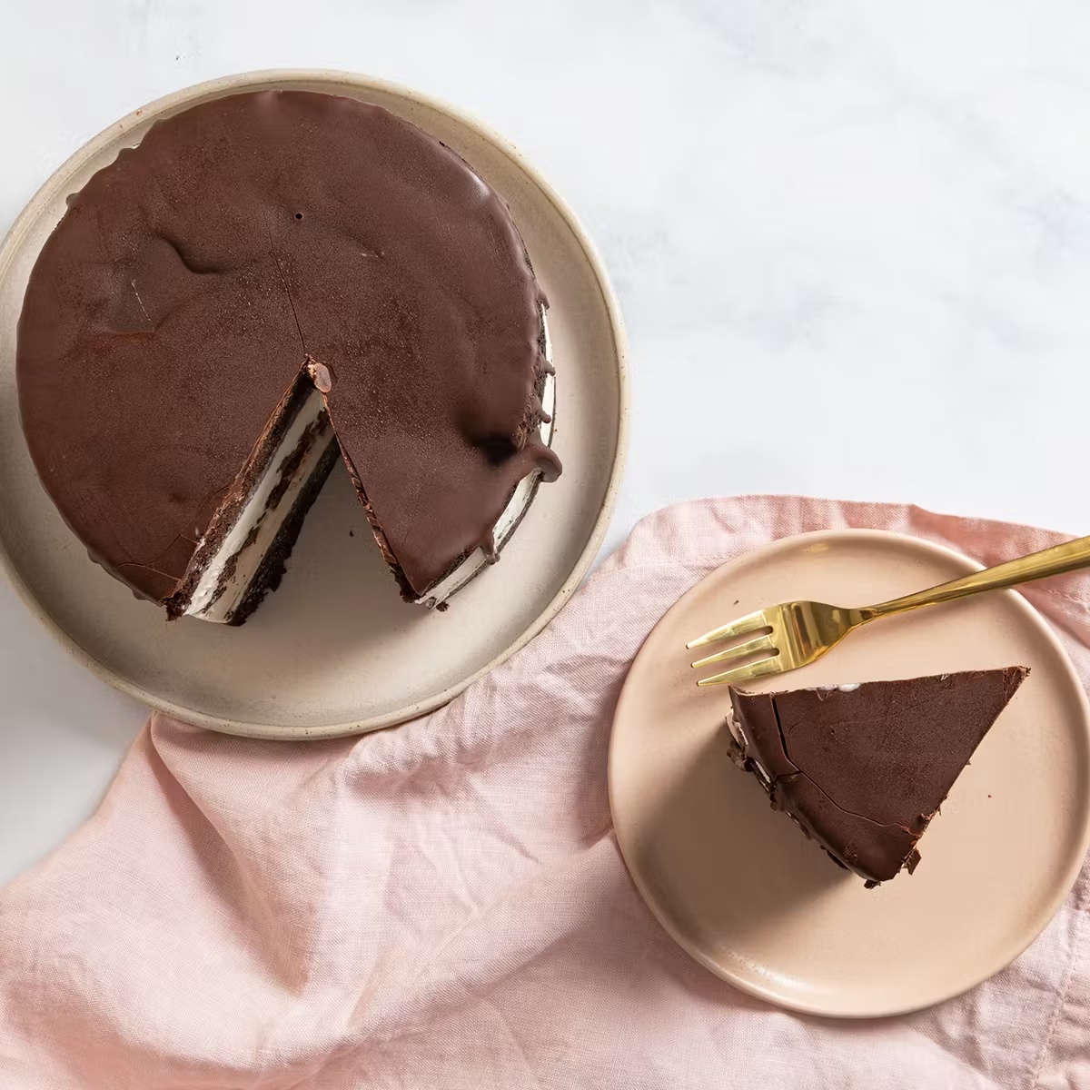 5152–founder-s-favorite-chocolate-coffee-ice-cream-cake-1.jpg