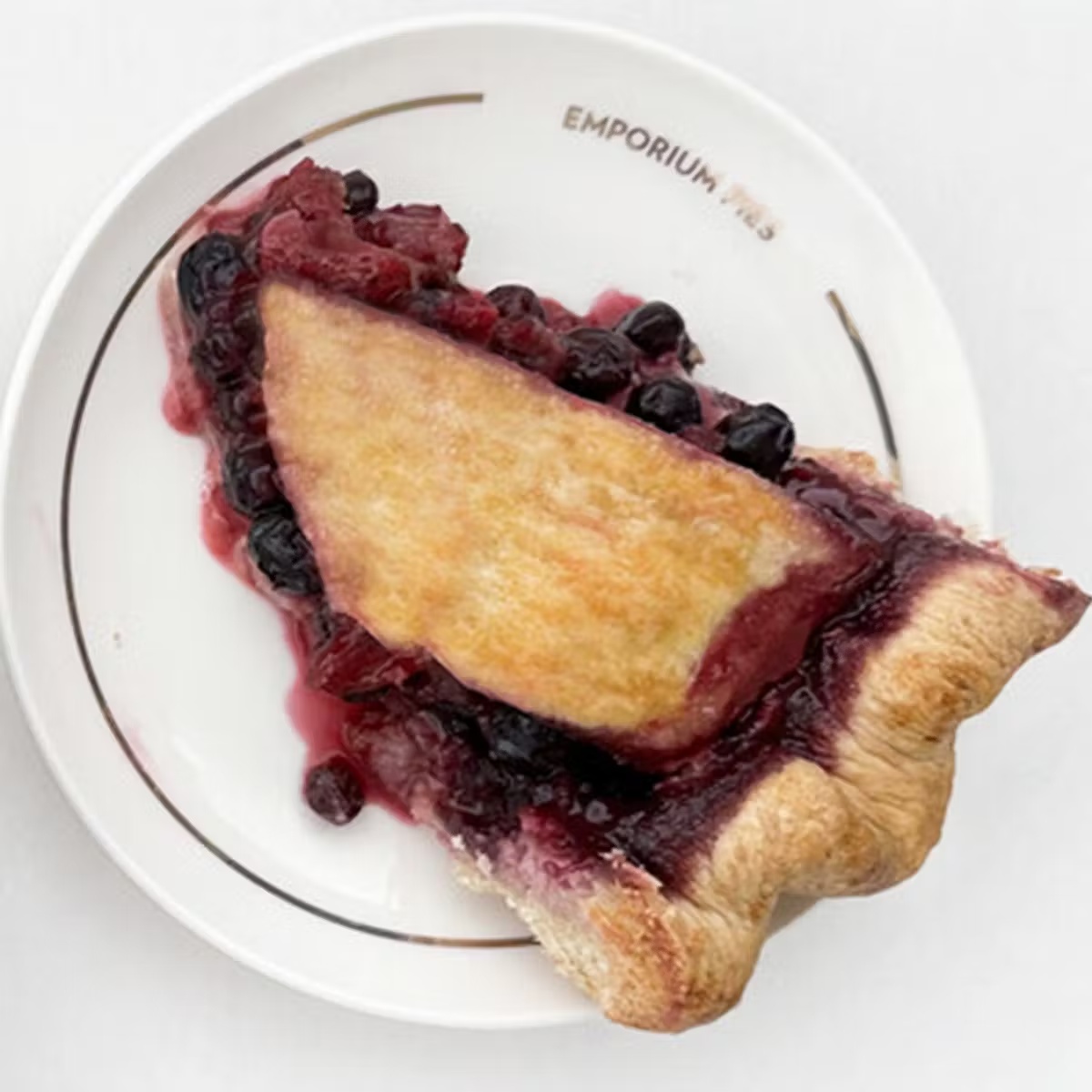 5424–lucky-stars-mixed-berry-pie-1.webp