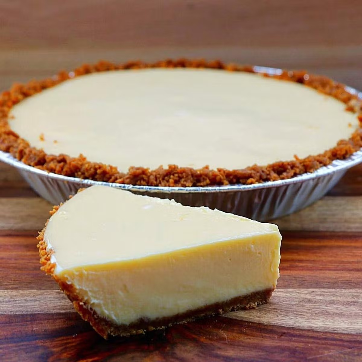 5470-fireman-derek-s-world-famous-key-lime-pie-1.jpg