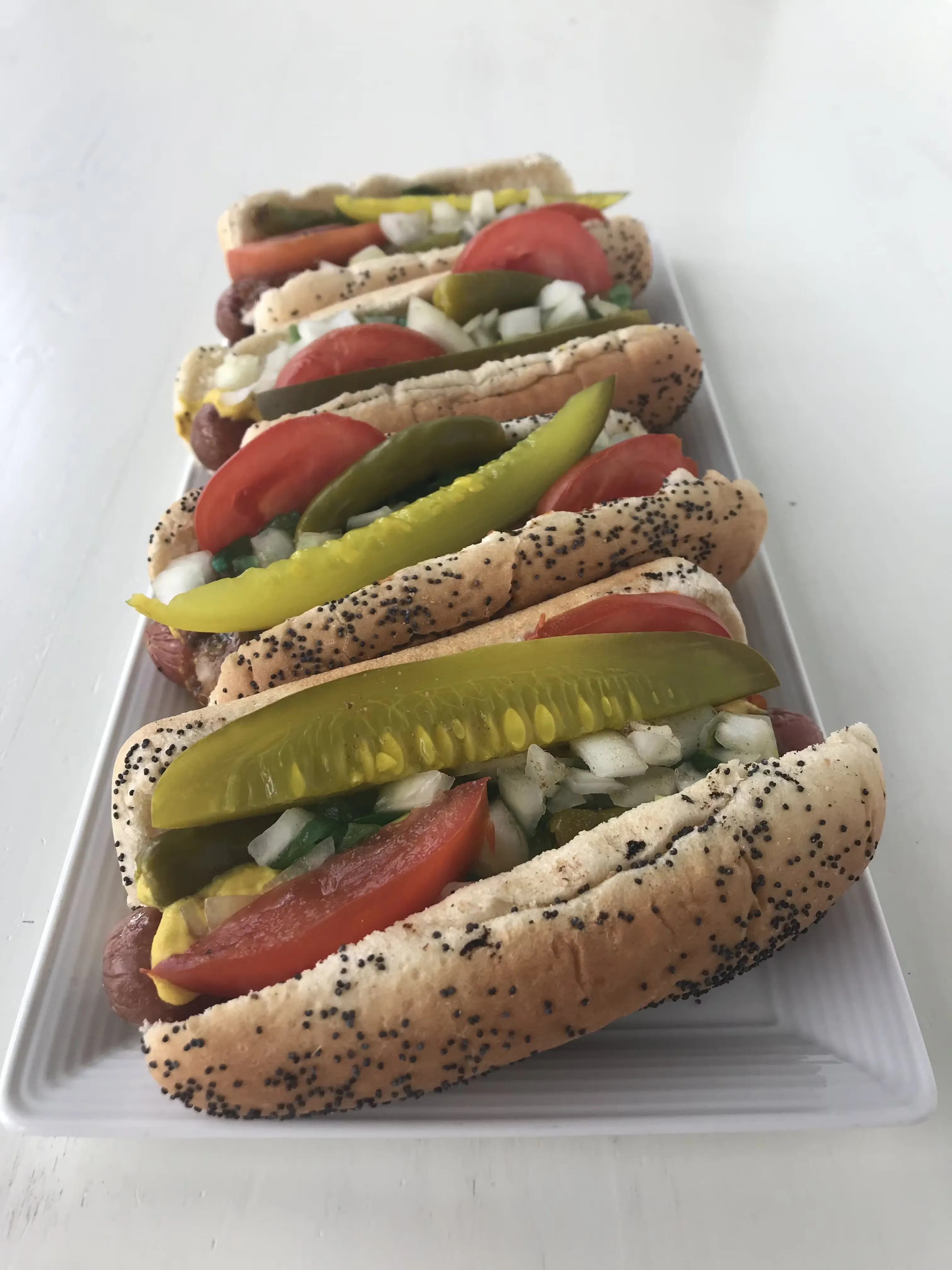 551-goldbelly-chicago-style-chili-dog-kit-1.jpg