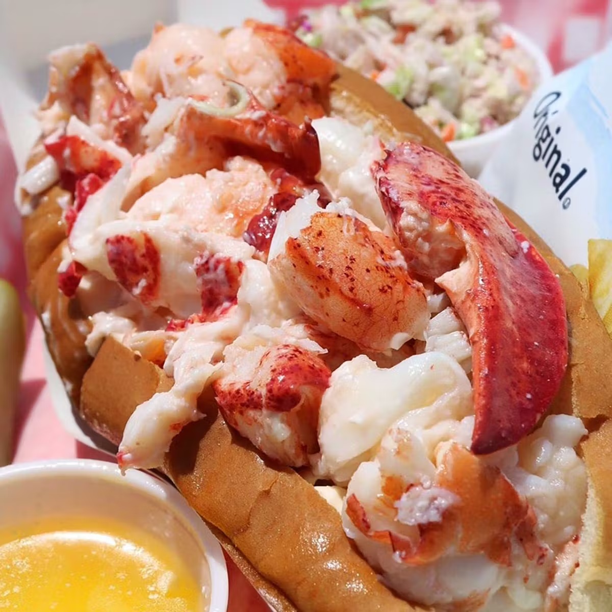 5607-maine-lobster-roll-kit-sea-salt-brownies-1.jpg