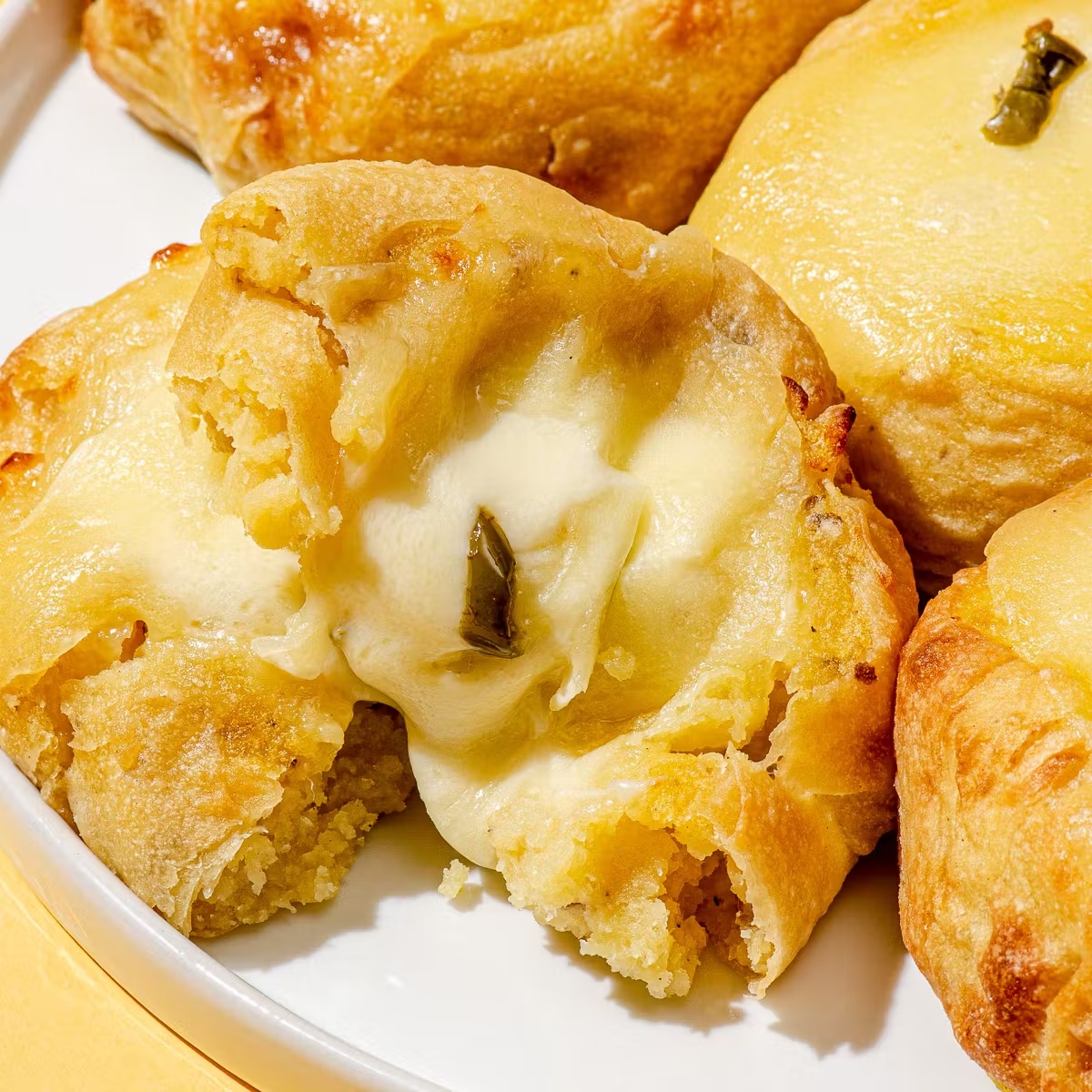 Jalapeño and Mozzarella Knish (Kosher)