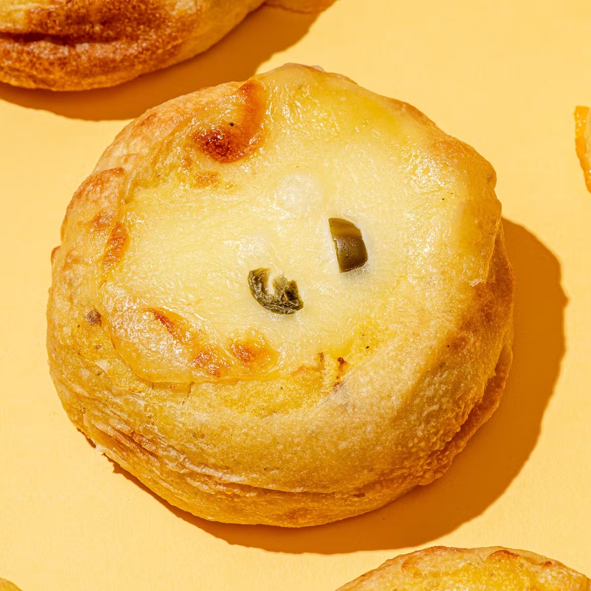 5724-jalape-o-and-mozzarella-knish-kosher–1.jpg