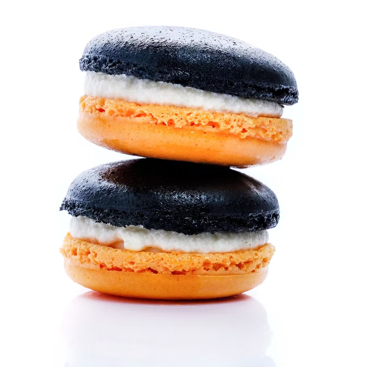 Pumpkin Cheesecake Macarons - 24 Pack