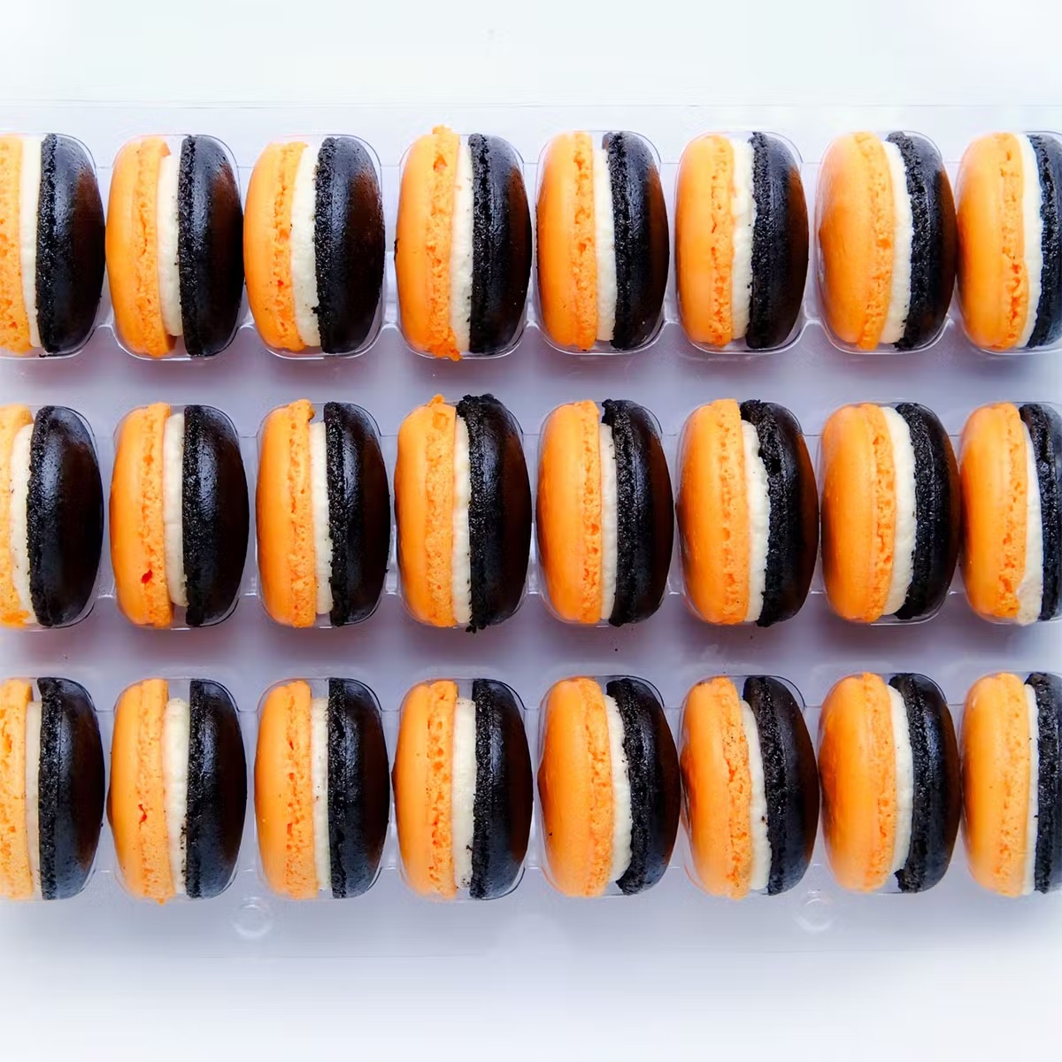 Pumpkin Cheesecake Macarons - 24 Pack
