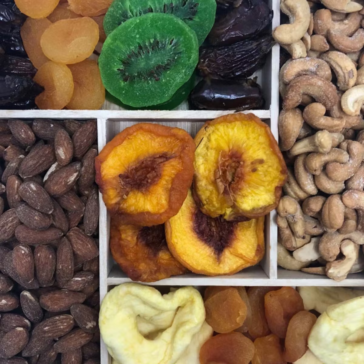 "Touch of Sweetness" Dried Fruit & Nut Tray
