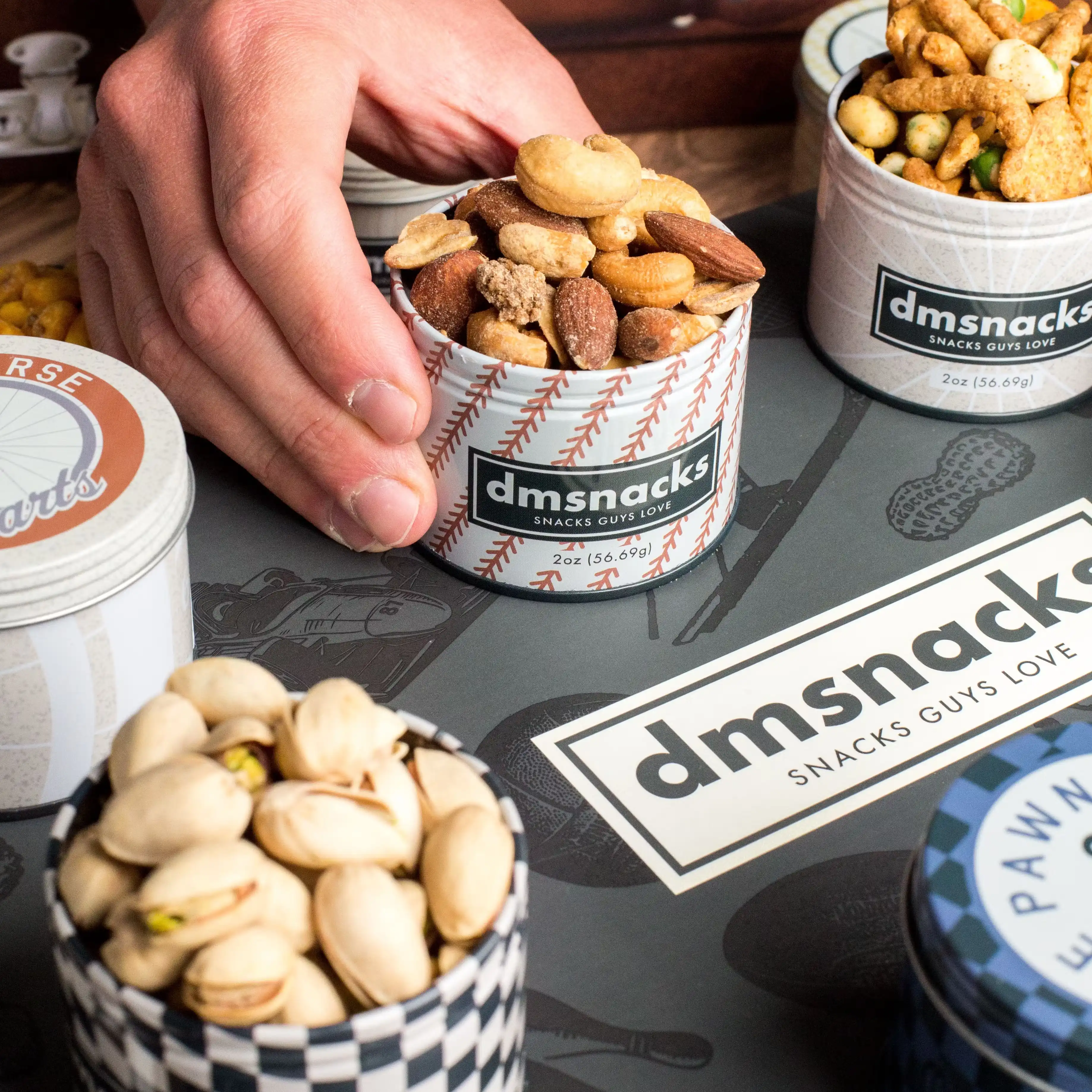 6254-bar-snack-sampler-gift-box-1.webp
