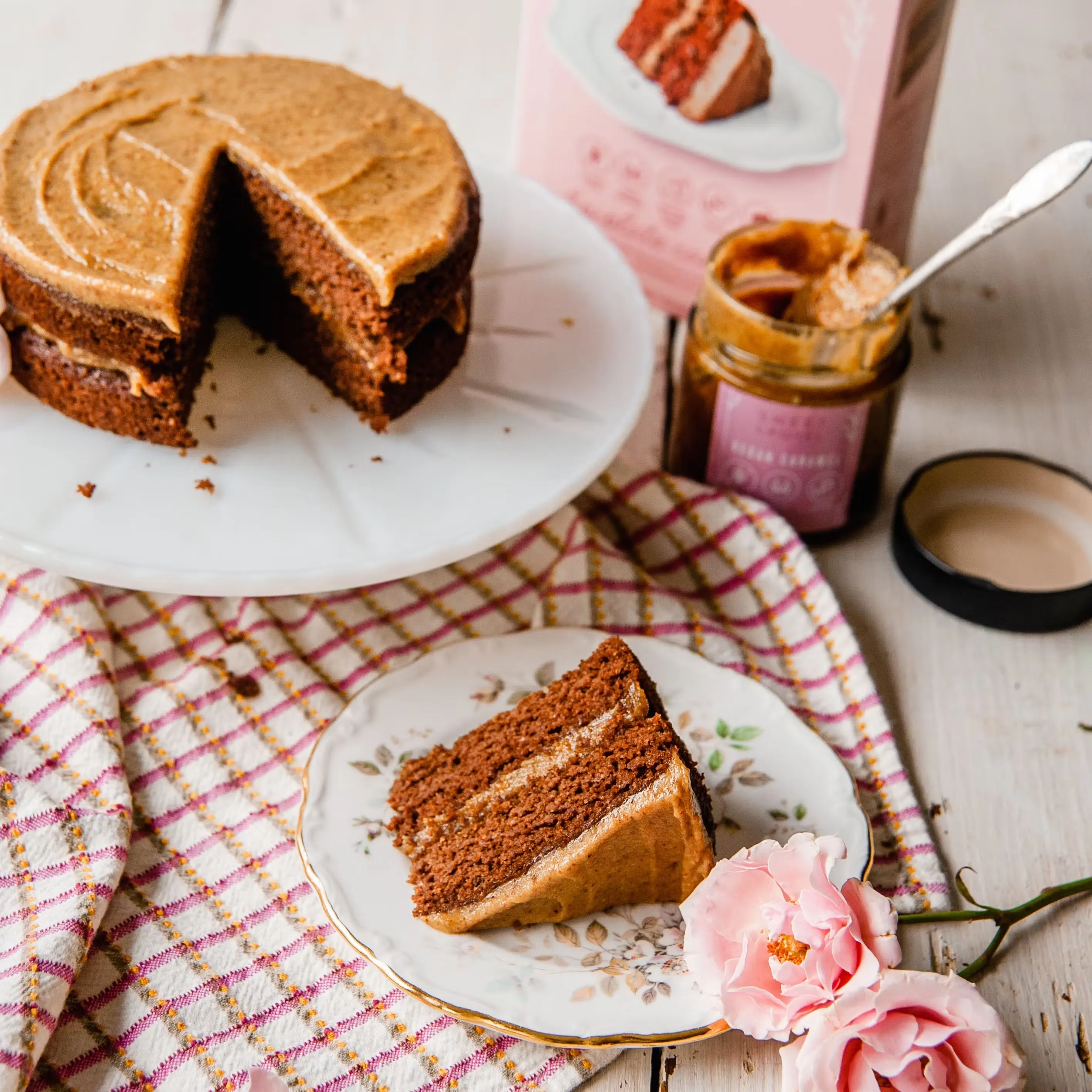6272-paleo-chocolate-cake-mix-1.webp