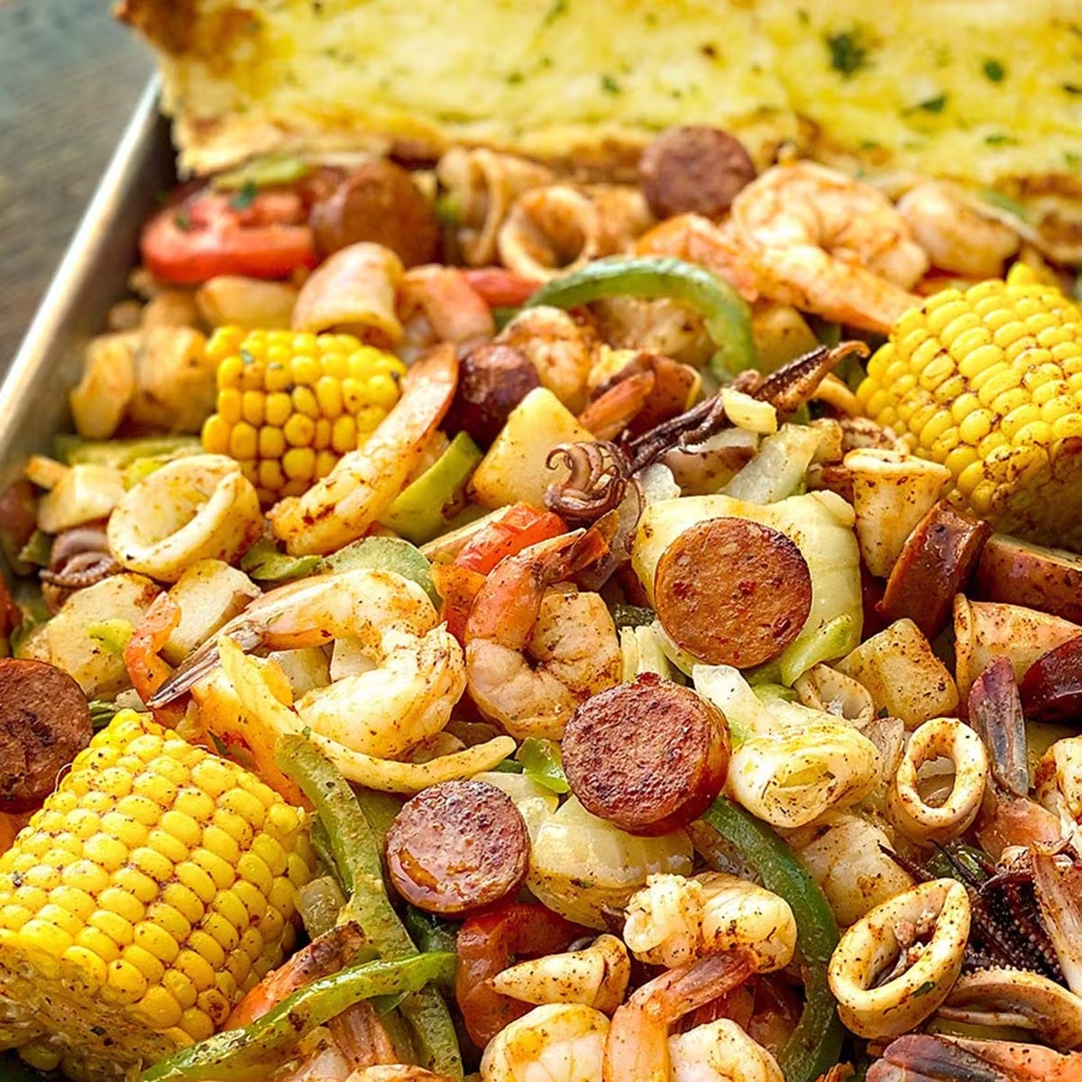 Surf & Sausage Tray for 2-4