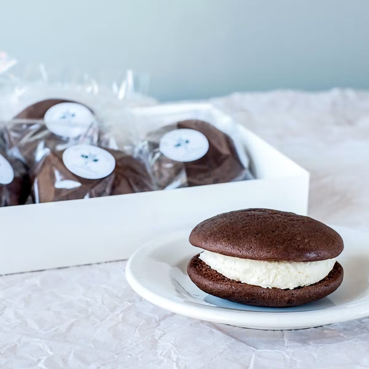 6583-chocolate-whoopie-pie-gift-box-1.jpg