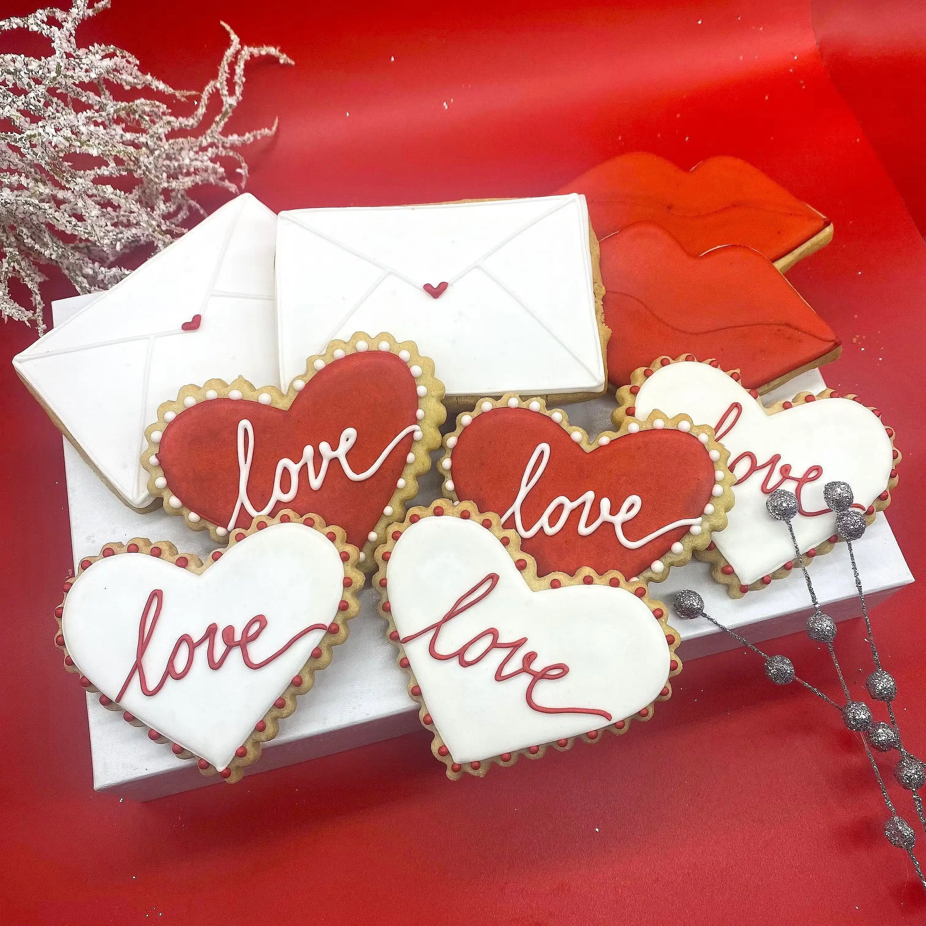 Valentine's Day Assorted Cookie Gift Set - 12 Pack
