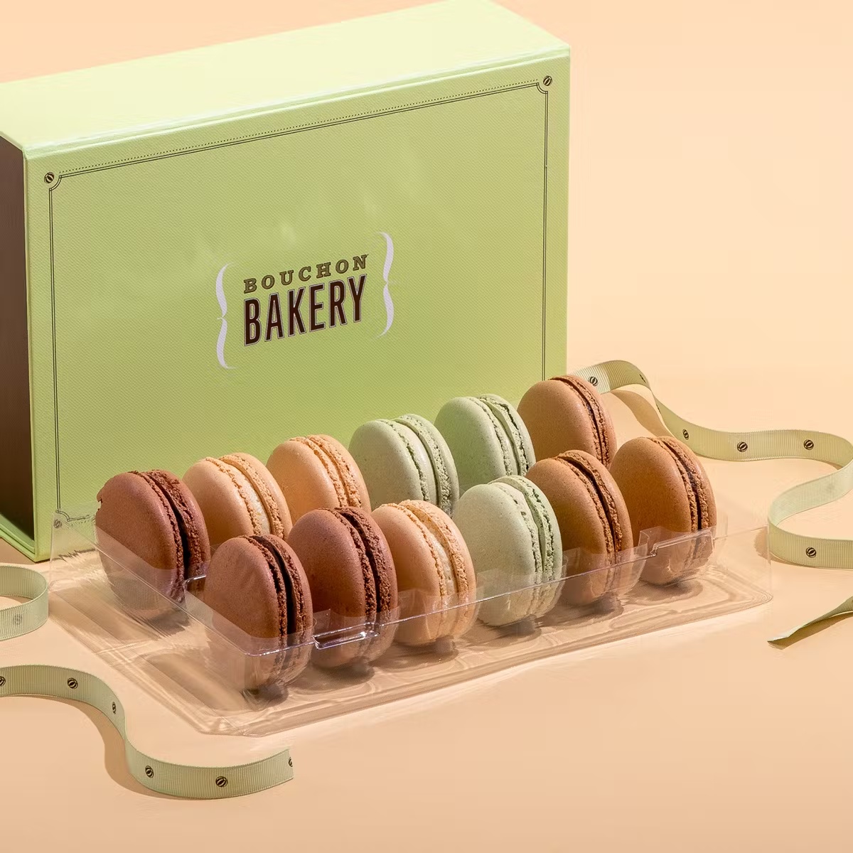 7289-traditional-macarons-24-piece-gift-box-1.jpg