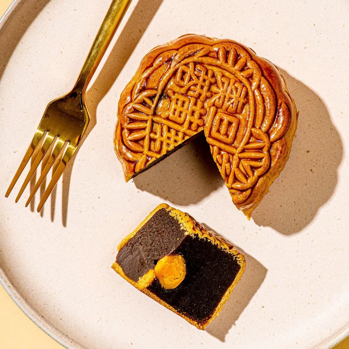 Red Bean Paste Mooncake Gift Box - 4 Pack