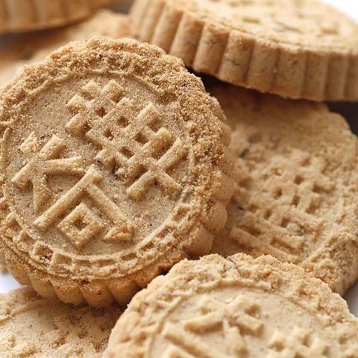 Almond Biscuits & Kee Panda Gift Box