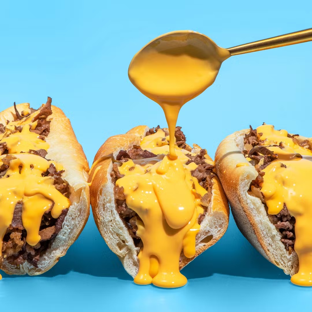 Original Philly Cheesesteak + T-Shirt - 4 Pack
