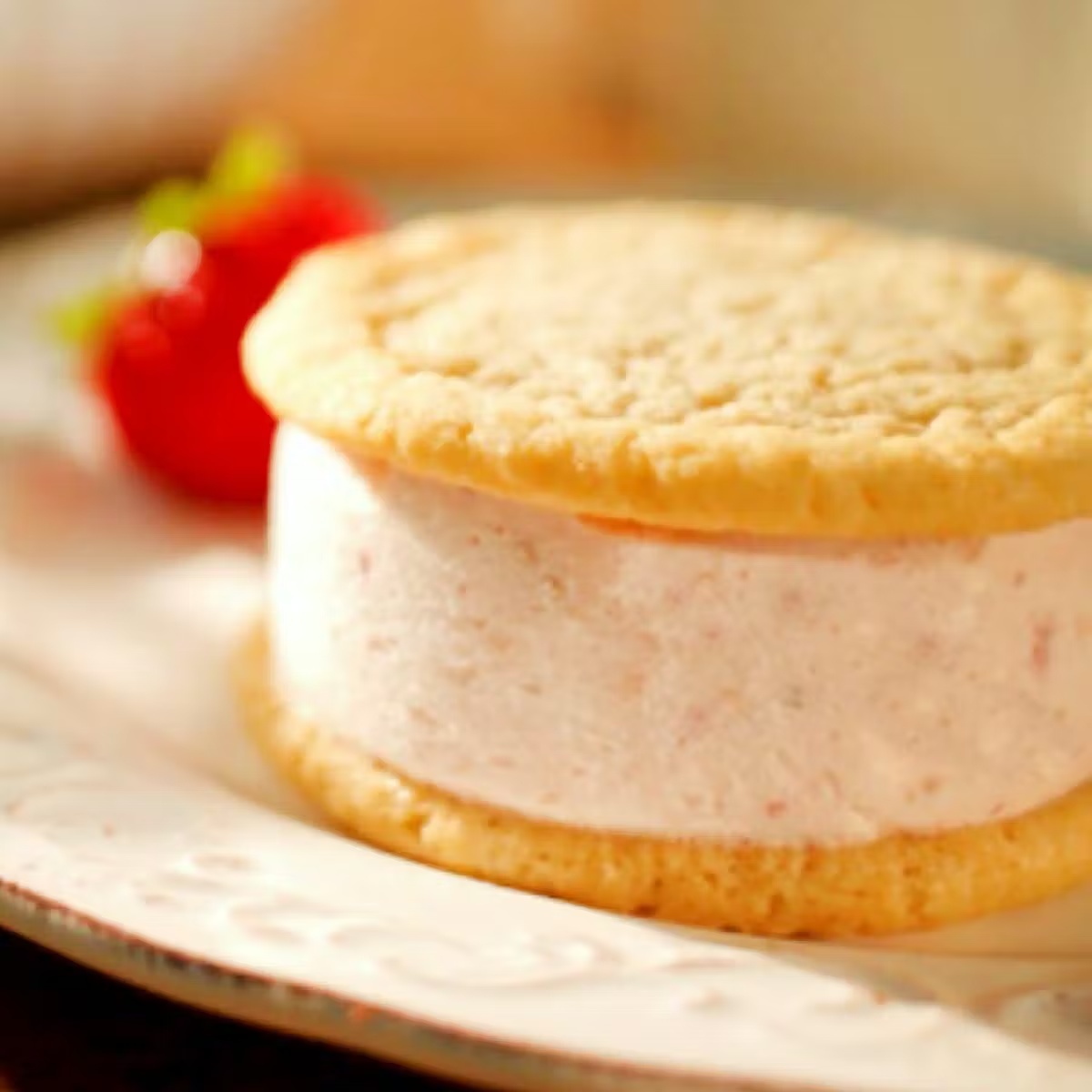 Classic Flavors Ice Cream Sandwich - 8 Pack