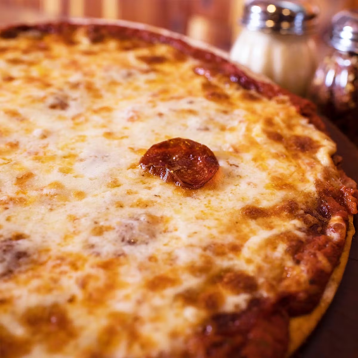 8345-thin-crust-pizza-2-pack-1.webp