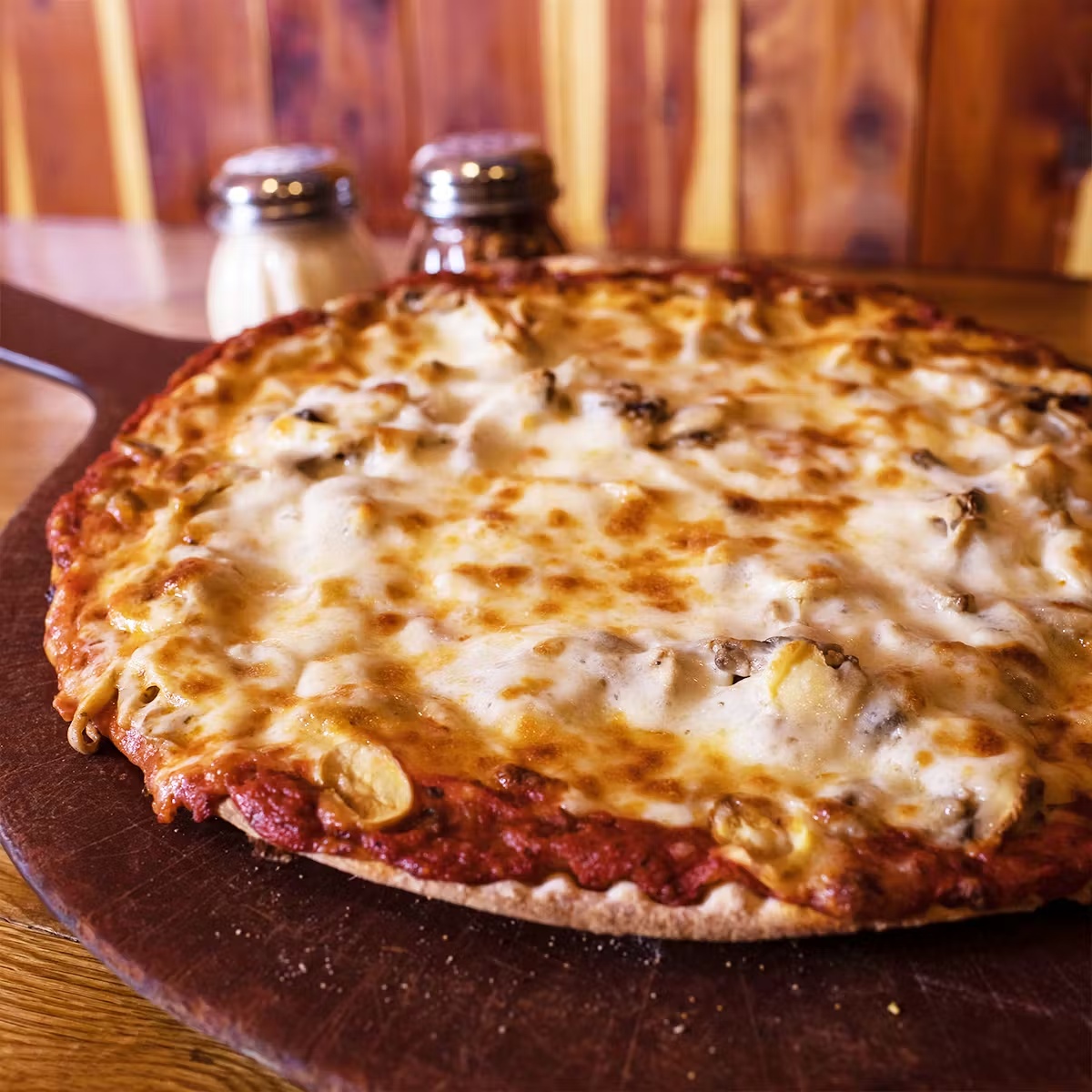 8345-thin-crust-pizza-2-pack-1.webp