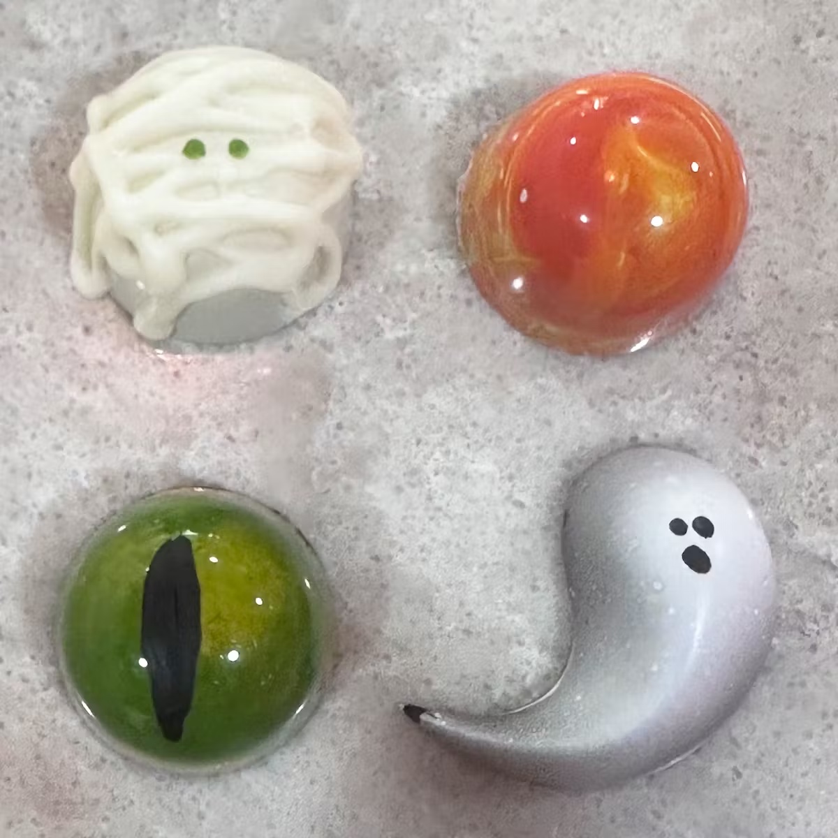 Halloween Chocolate Bonbon Gift Box - 16 Pieces
