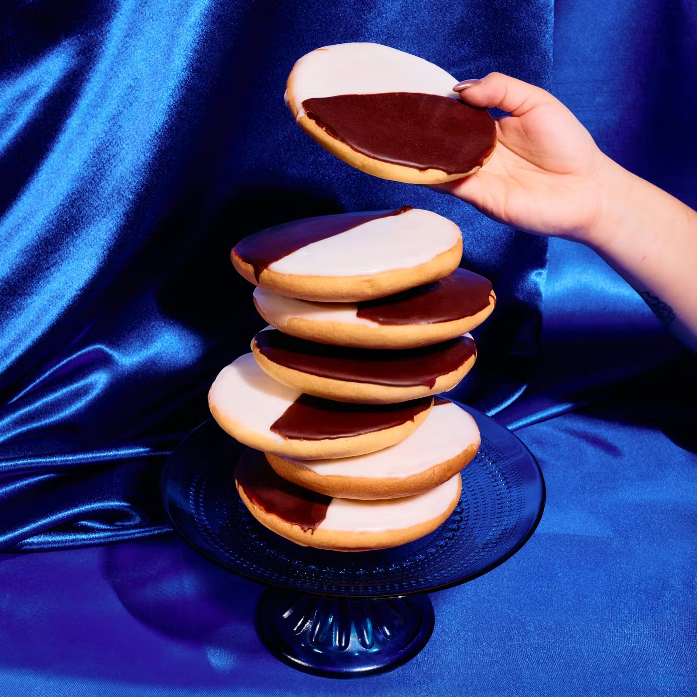 Famous Giant Black & White Cookies