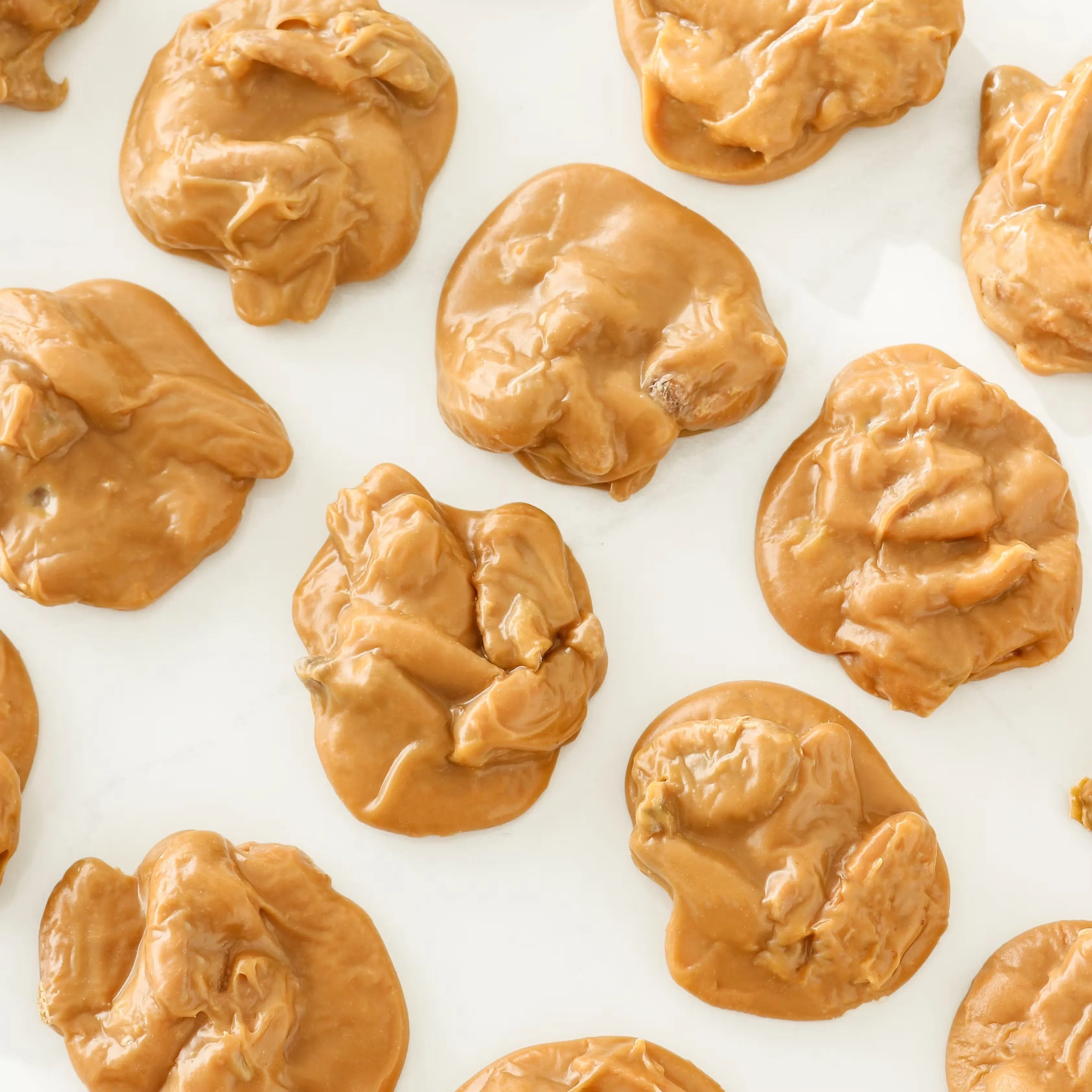 927-small-praline-gift-box-of-12-1.jpg