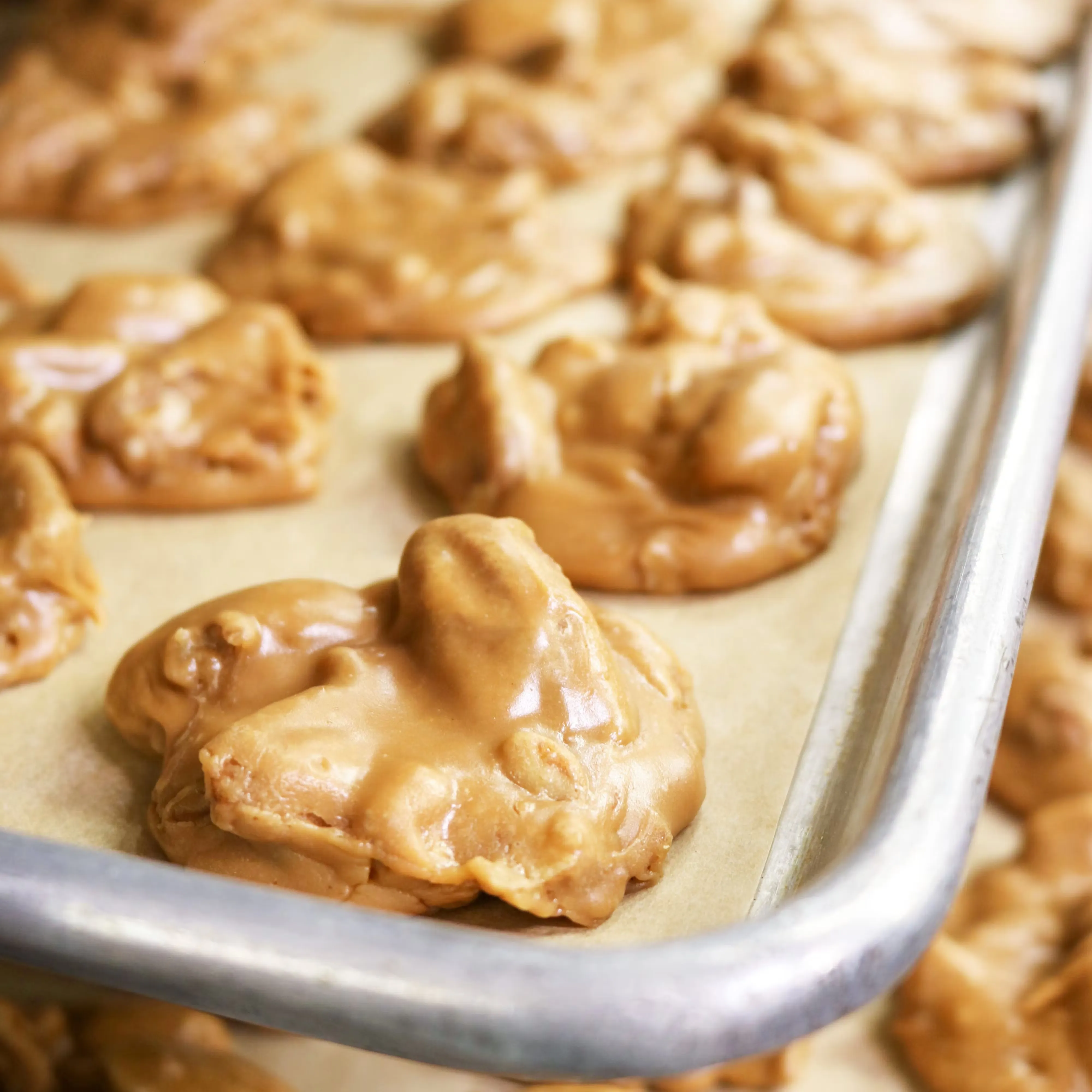 927-small-praline-gift-box-of-12-1.jpg